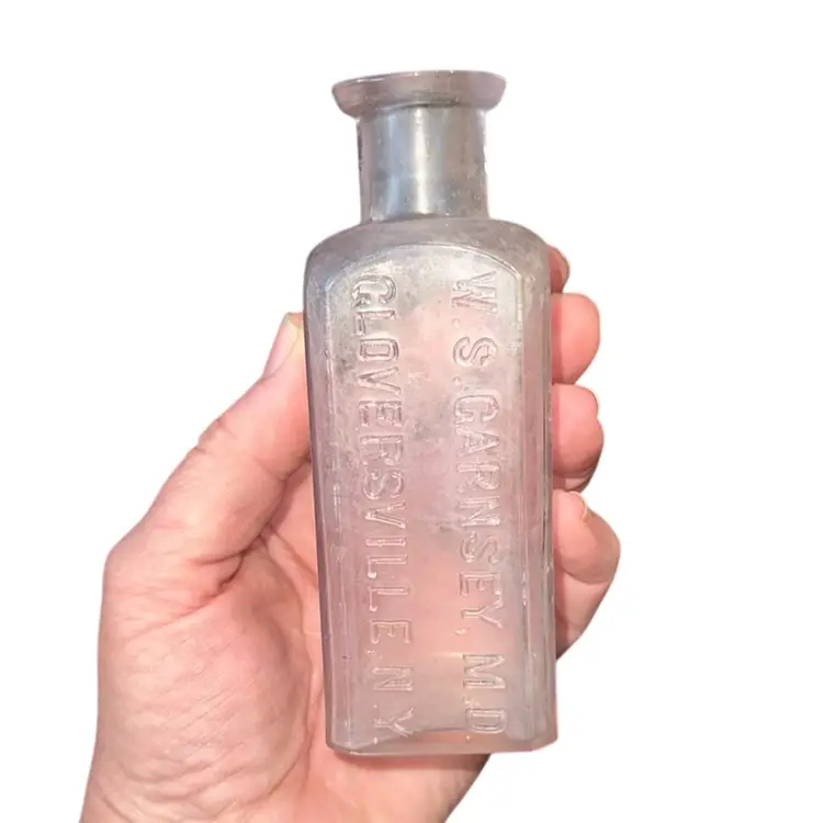 Antique Glass medicine bottle from Gloversville New York, manufactured for a doctor named W.S. Carnsey