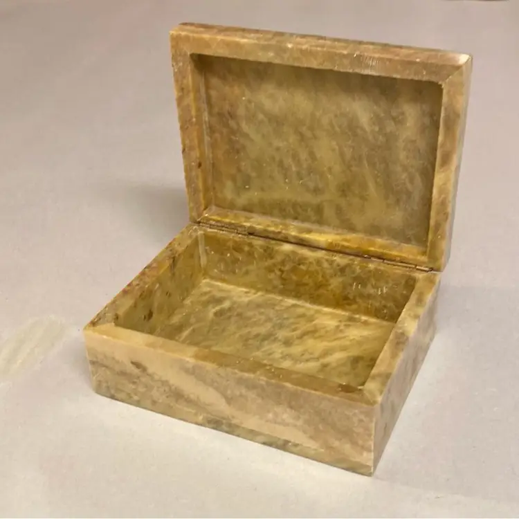 #0779 Made in India soapstone Alabaster floral inserts, brass hinged, and decorated Trinket box