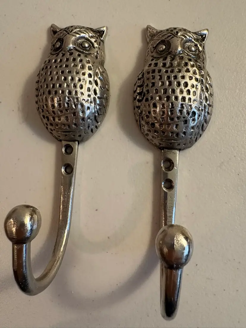 A Pair Of Single Wall Hooks Metal Owl Wall Hangers  Hardware Not Included