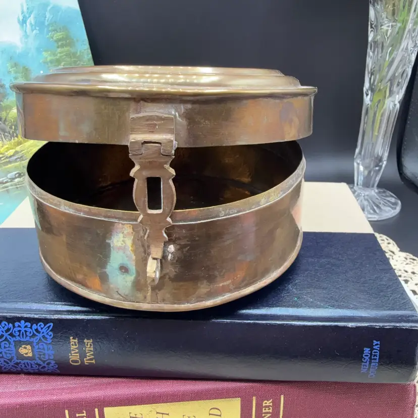 🐞 Vtg Brass Indian Chapati Box Latch Storage Jewelry Container 2 3/4x5 1/4”