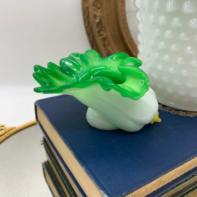 Vintage Cased Green White Art Glass Flower Bud Salt Cellar