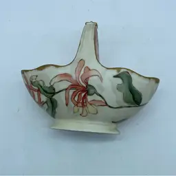#1521 Small Hand painted fuchsia floral basket with pink inner glaze Germany CFH Buckle Handle