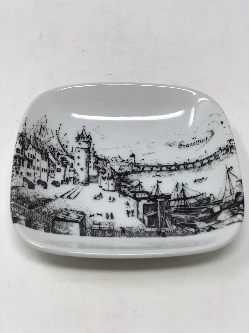 Royal Porzellan Frankfurt Scene Trinket Dish