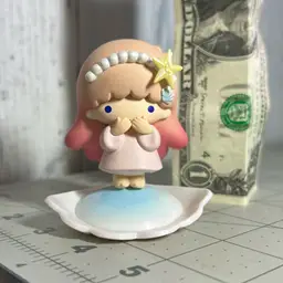 Miniso Sanrio. Has Writing