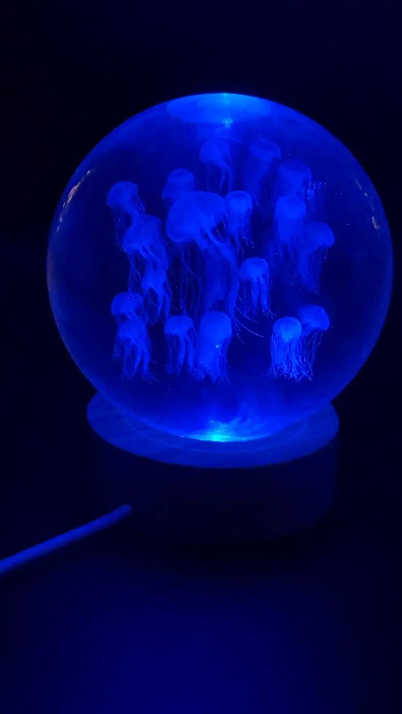 Jellyfishes Paperweight!  3” Tall 3” Diameter! Check Out The Video! 😍 READ: Tiny Surface Scuff! See Pic!