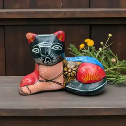 Vintage Talavera Mexican Folk Art Hand Painted patchwork Cat Figurine