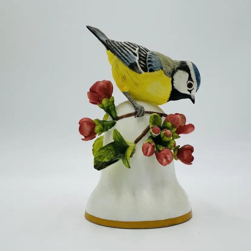 FRANKLIN MINT Porcelain Blue Tit Bird Flower Bell Figurine Hand Painted 5”