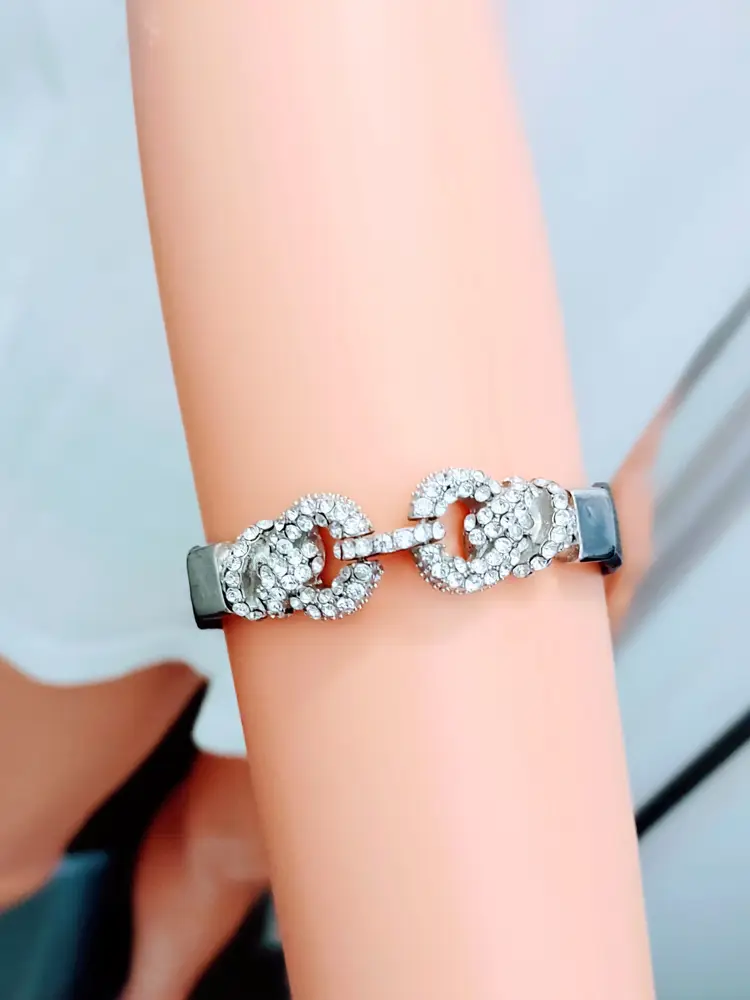 DARK GRAY LEATHER BAND RHINESTONE MAGNETIC CLOSURE BRACELET