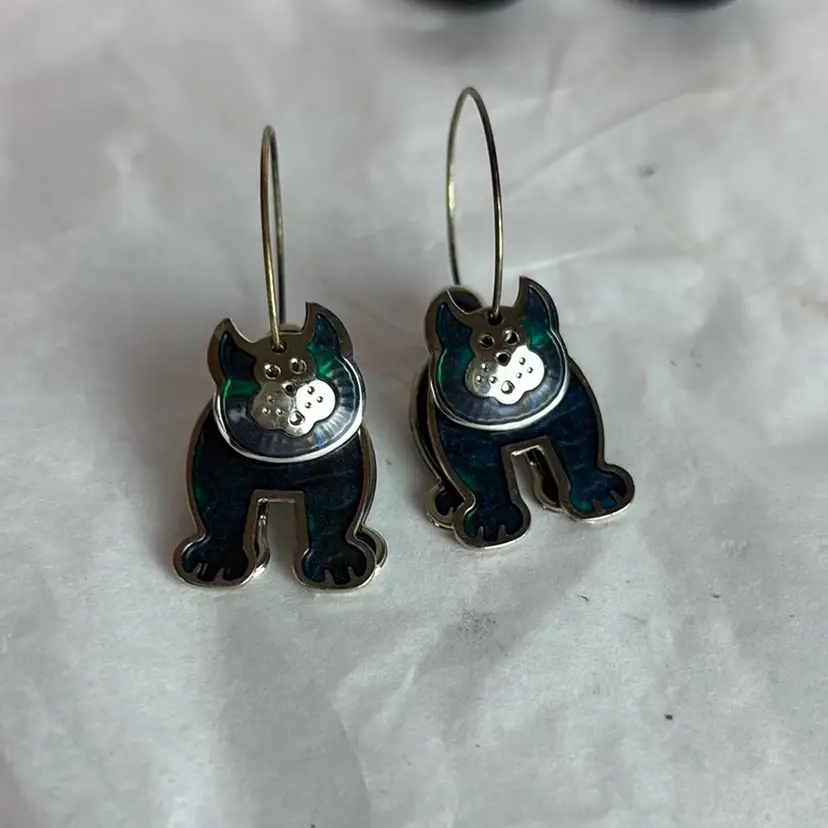 Berebi Pierced Enamel Cat Earrings 1”