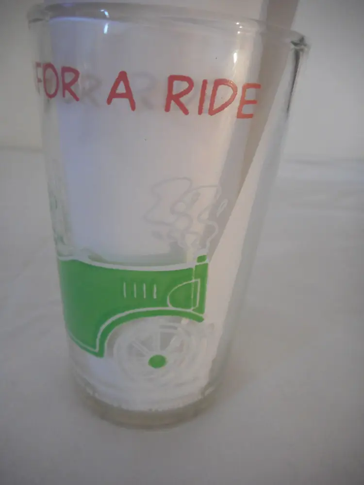 EUC Vintage 1971 Archie Jughead Taking The Gang For A Ride Jelly Jar Glass Cup 4"