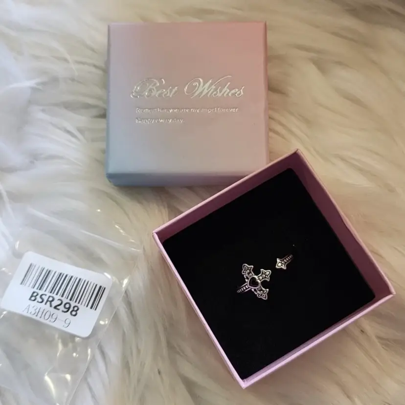 Sterling silver Cross Ring - Sz 9