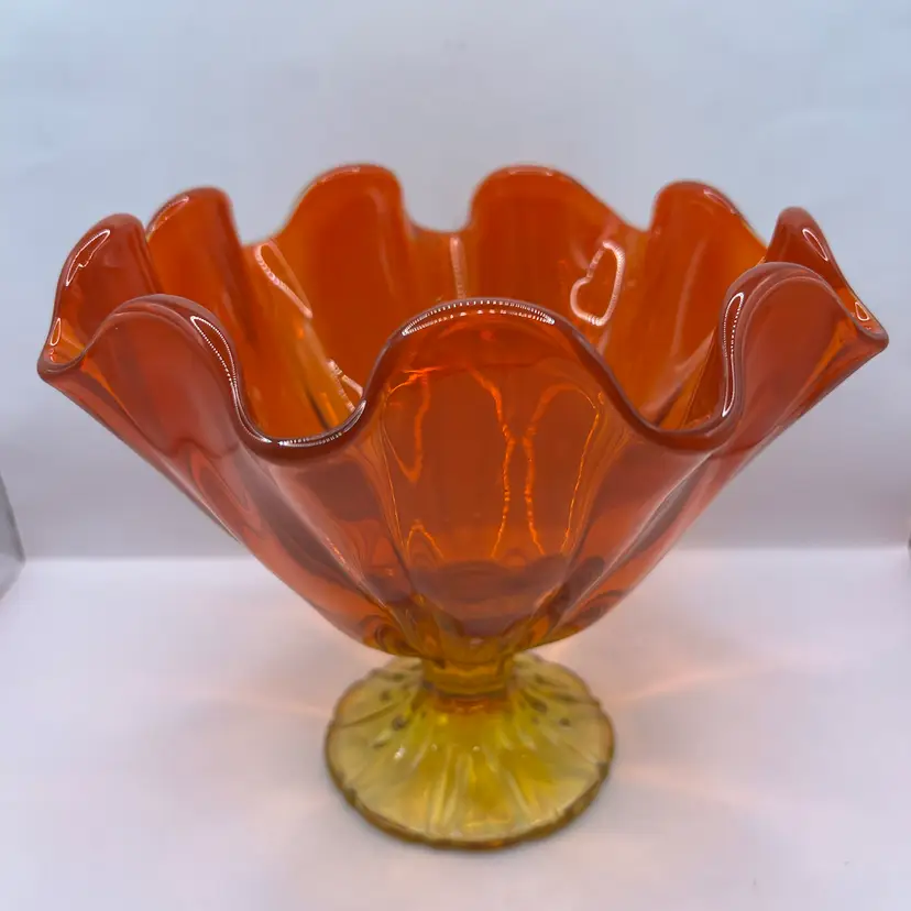 Vintage LE Smith Orange Amberina Large Hankerchief Console Bowl Vase 8” Glows