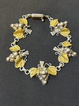 Mexico Sterling Silver/ Tumbaga Leaf Overlay Grape Cluster Bracelet Signed CASP 9”