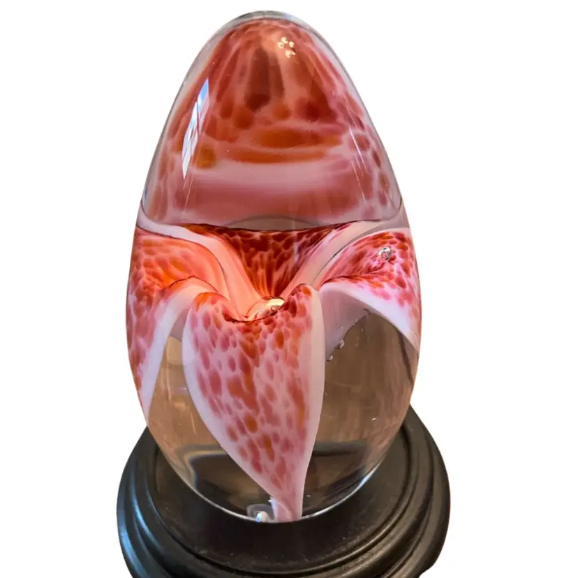 Glass Eye Studio 2004 Egg Shaped Paperweight With Pink Lily Flower 3.5” X 2”