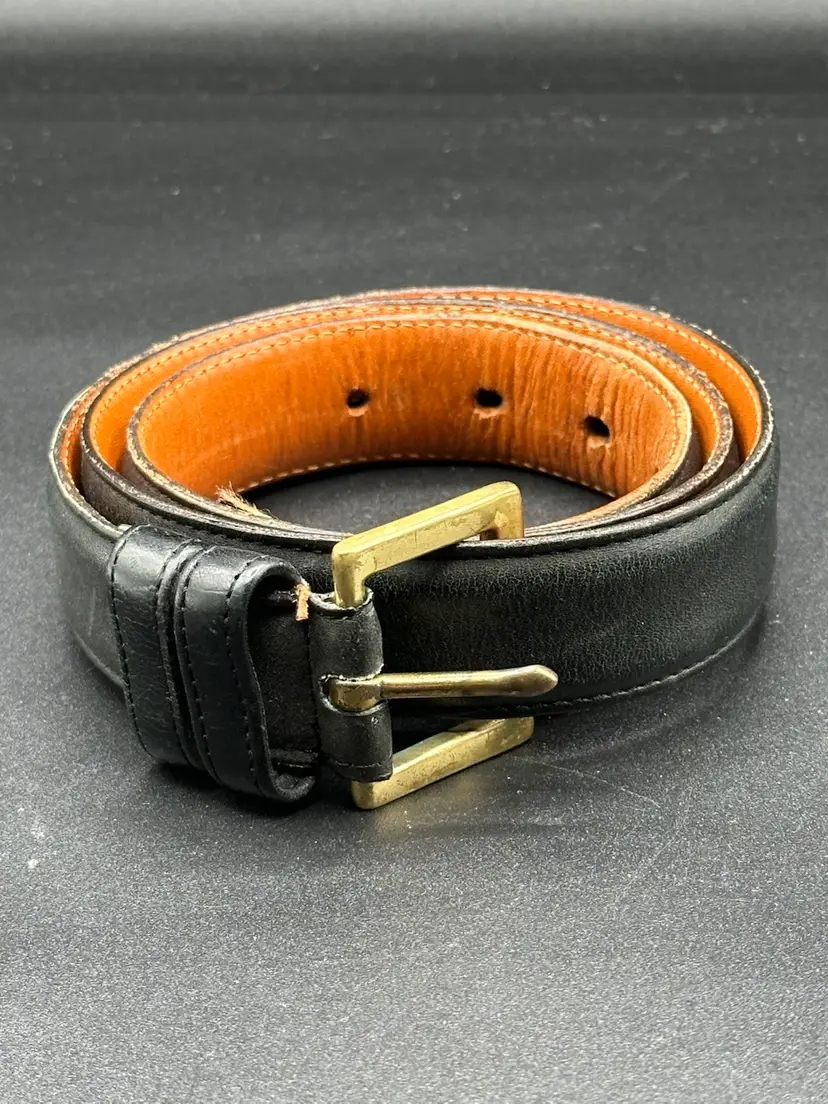 COACH #7601 Vintage Distressed Black Leather Belt Womens sz 34