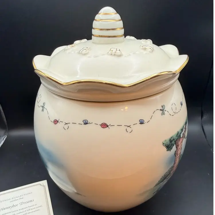 Lenox “The Honey Pot Cookie Jar” Featuring Pooh And Friends