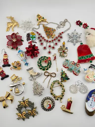 Holiday Jewelry W/ Moonskyvintage On Niknax.net