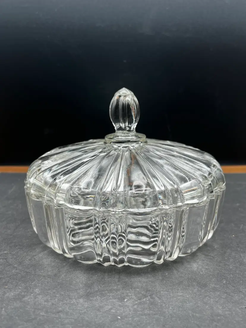 #965B Vintage Anchor Hocking Old Cafe Pattern Clear Glass Candy Dish With Lid