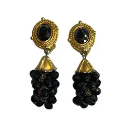 Vintage Carolee Black Cluster Dangle Clip On Earrings 2”