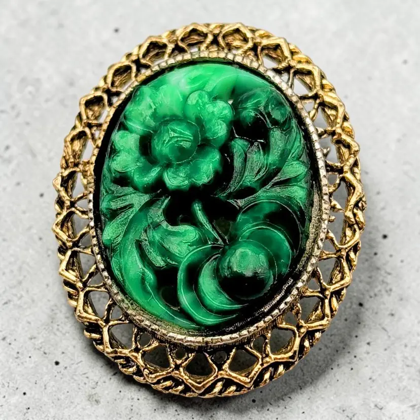 Vtg Chinese Motif Molded Faux Jade Florals Gold Tone Openwork Brooch Pendant
