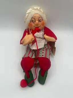 Christmas Annalee Doll Mrs. Clause Knitting 🧶