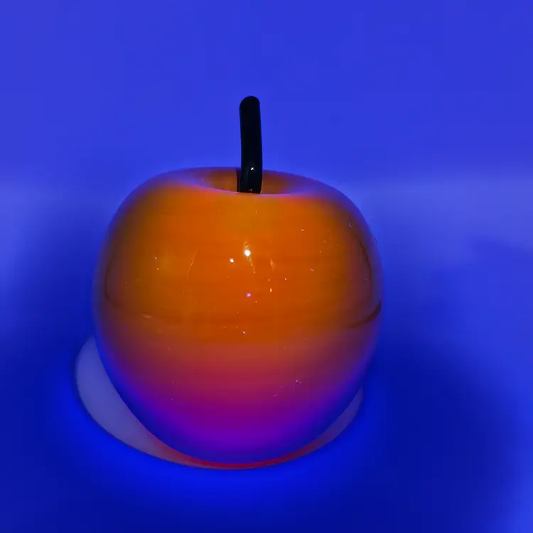 1981 Swirl Apple Art Glass Paperweight Signed Patrick