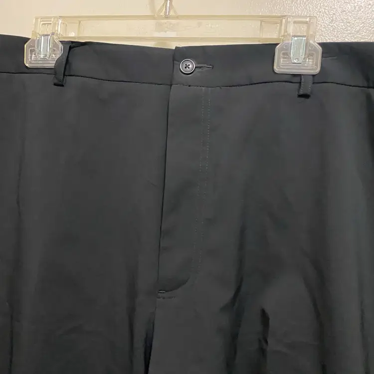 Kirkland Signature Mens Black Chino Shorts Size 44 Waist 44” Golf Bermuda NWT