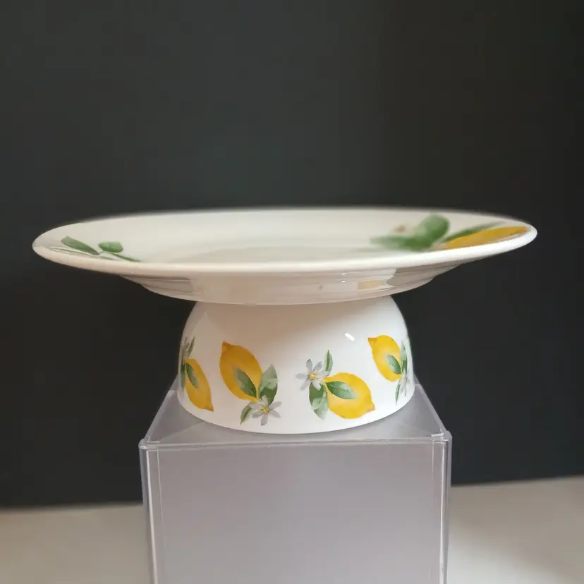 Cake Plate / Riser - Lemons