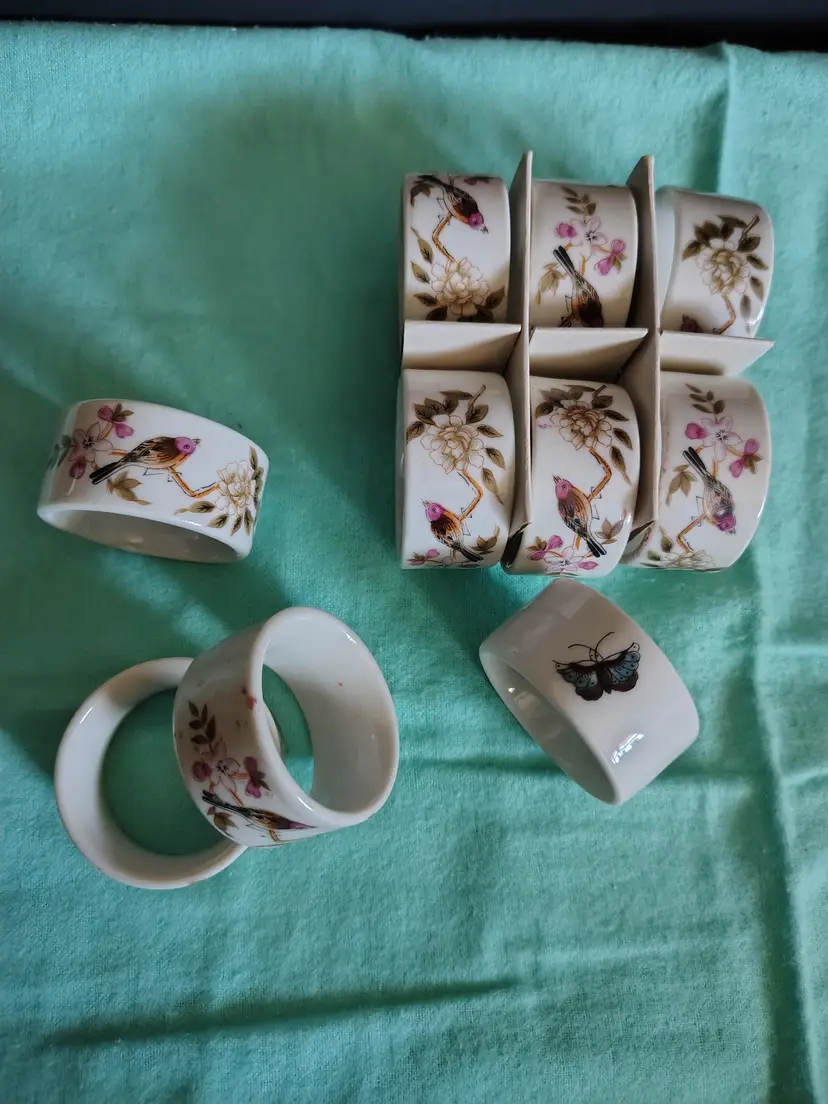 Set of 10 Shafford Japan 'Chinese Garden' Porcelain Napkin Rings