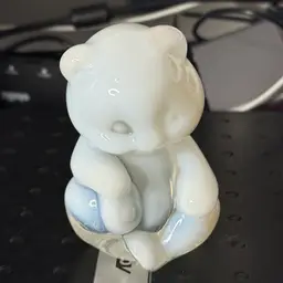 Fenton Opalescent Bear 3.5"