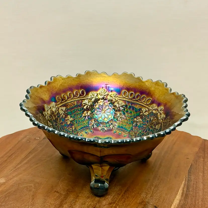 Fenton Purple Carnival Leaf Chain Footed Bowl