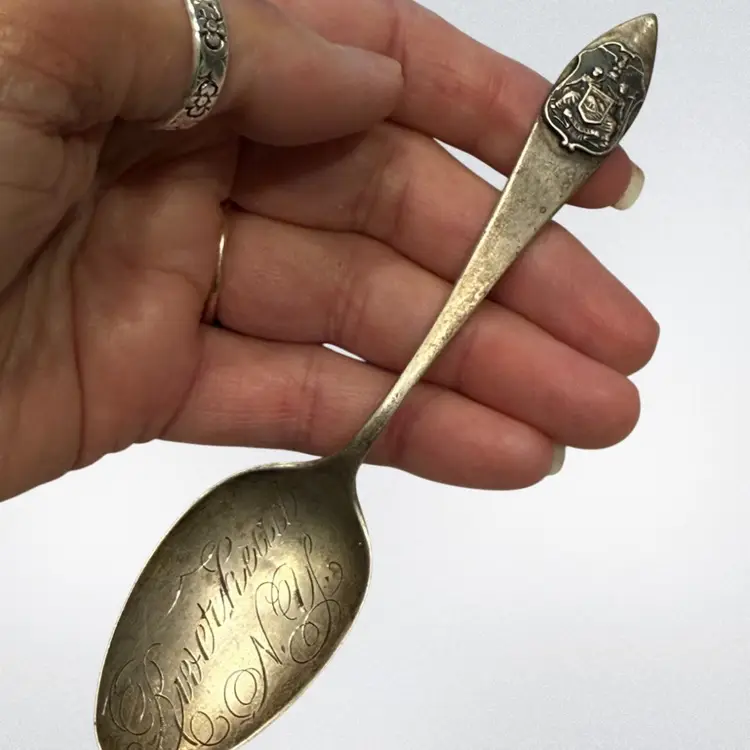Antique Sterling Silver Souvenir Spoon Riverhead, New York 17.7g