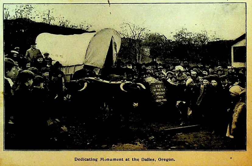 Dedicating Monument at The Dalles Oregon Unused Postcard
