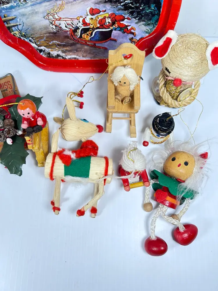 Lot Vintage Christmas Ornaments + Tray Wood Erzgbireg Style Assemblage Corn Husk