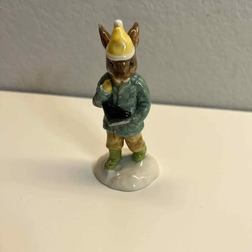 Royal Doulton Bunnykins Boy Skater Made In England 1995 #DB152 Figurine 