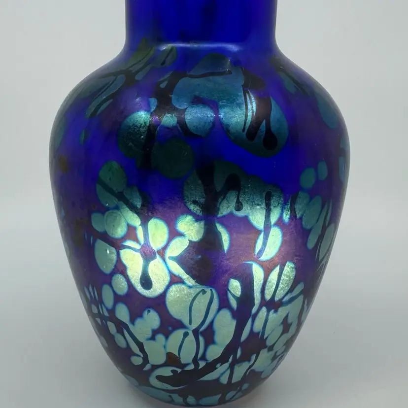 Orient & Flume Blue Iridescent Art Glass Vase 8.5” Signed