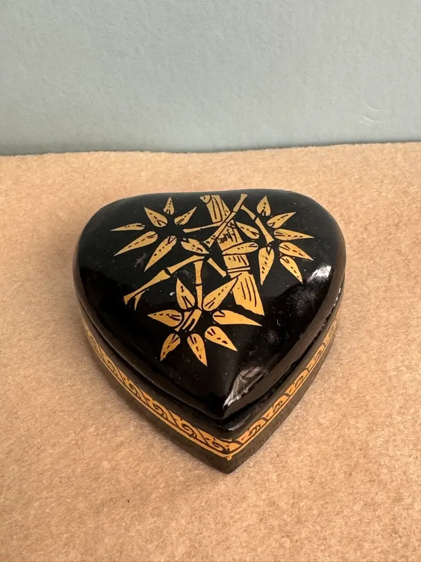 Vintage black lacquer heart-shaped trinket box with gold bamboo