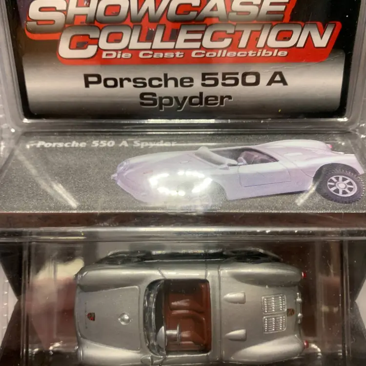 Maisto Porsche 550 A Spyder 1/18 Showcase Collection Diecast