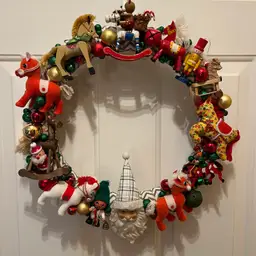 Vtg Ornament Christmas Wreath Horses Wood Plastic One of a Kind Kitsch Retro 16”