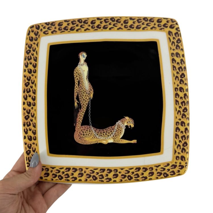 Set 2 Italian Ceramic Company Wild Cats Plates