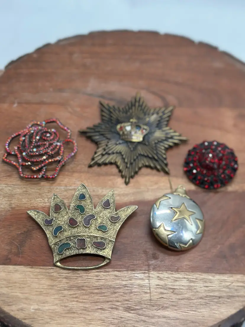 Vintage Lot Of 5 Brooches Crown, Royal Crown, Rhinestone Rose, Marked & Unmarked