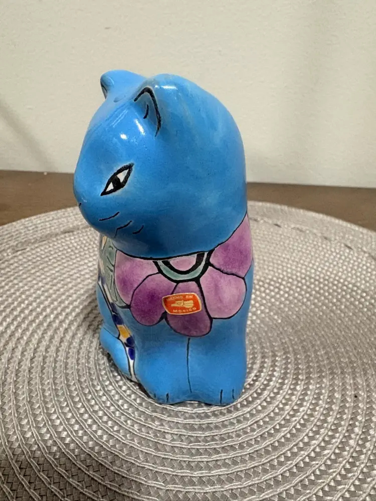 Talavera Mexican Floral Cat FolkArt Pottery Figurine Hand-Painted, 3.5"