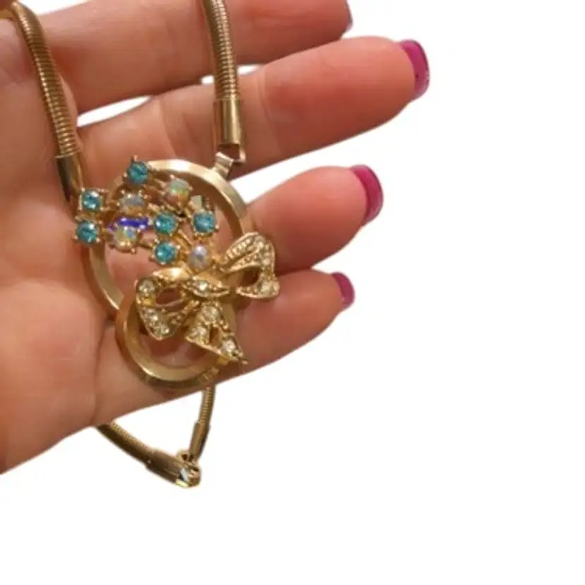 Blue And Clear Small Rhinestones With Bow Necklace