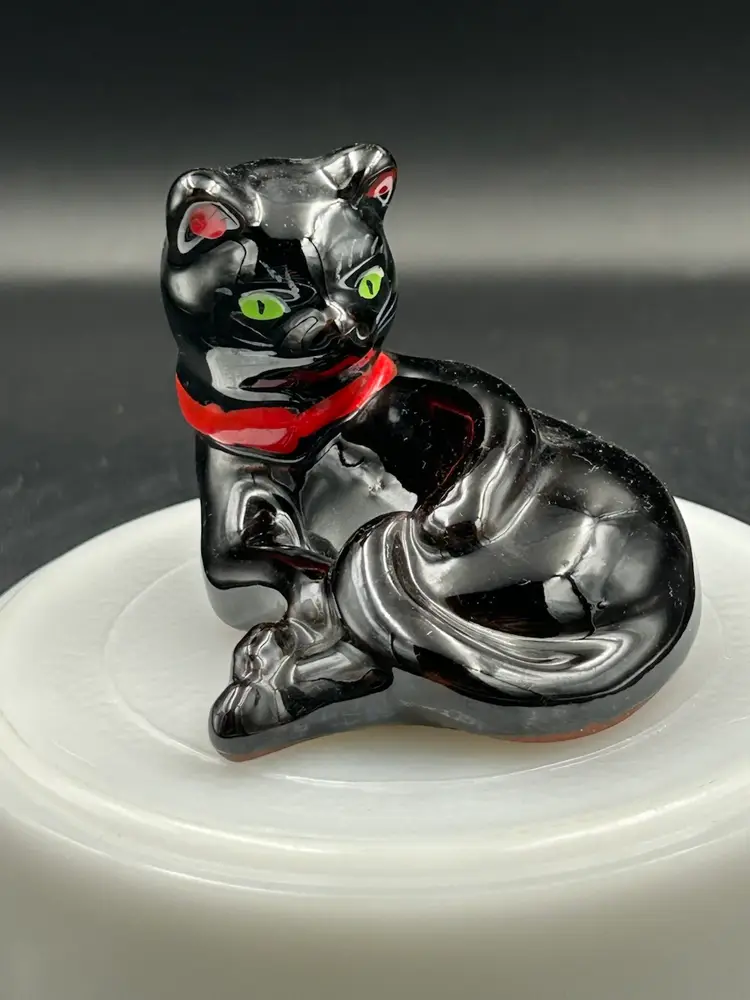 Vintage Redware, Japan Black Cat With Red Bow And Green Eyes Figurine