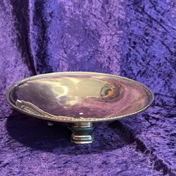 Stunning, Beaded Brass bowl with silver color tripod feet 9” Across, 2.5” Tall