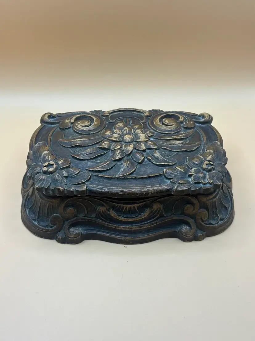 Vintage 1960s Syroco Wood Carved Floral Trinket Box 7 “