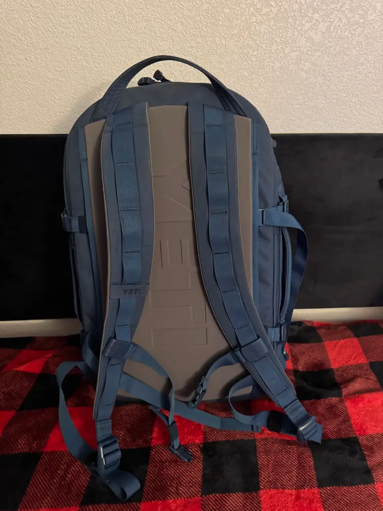 Yeti Crossroads 27L Carry On Backpack