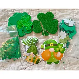 St Patrick Decorations Shamrocks Leprechaun Ornaments