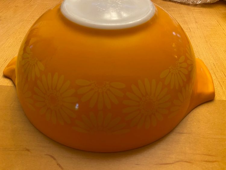 SET OF 2 ORANGE CINDERELLA DAISY SUNFLOWER PYREX BOWLS