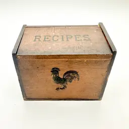 Vintage Wood Recipe Box Metal Rooster Accent 5.5" x 4.5" B25